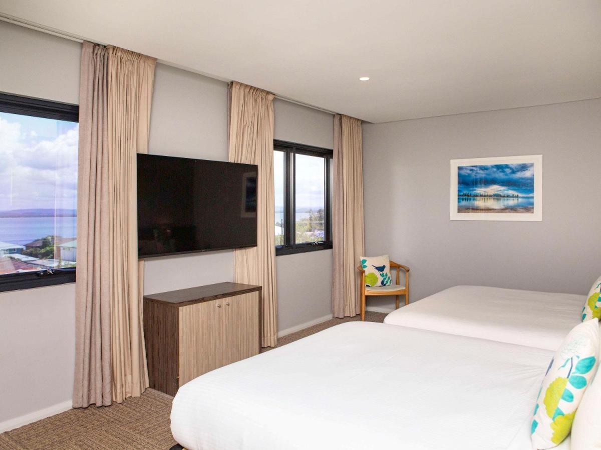 Отель Ibis Styles The Зе-Энтранс Экстерьер фото