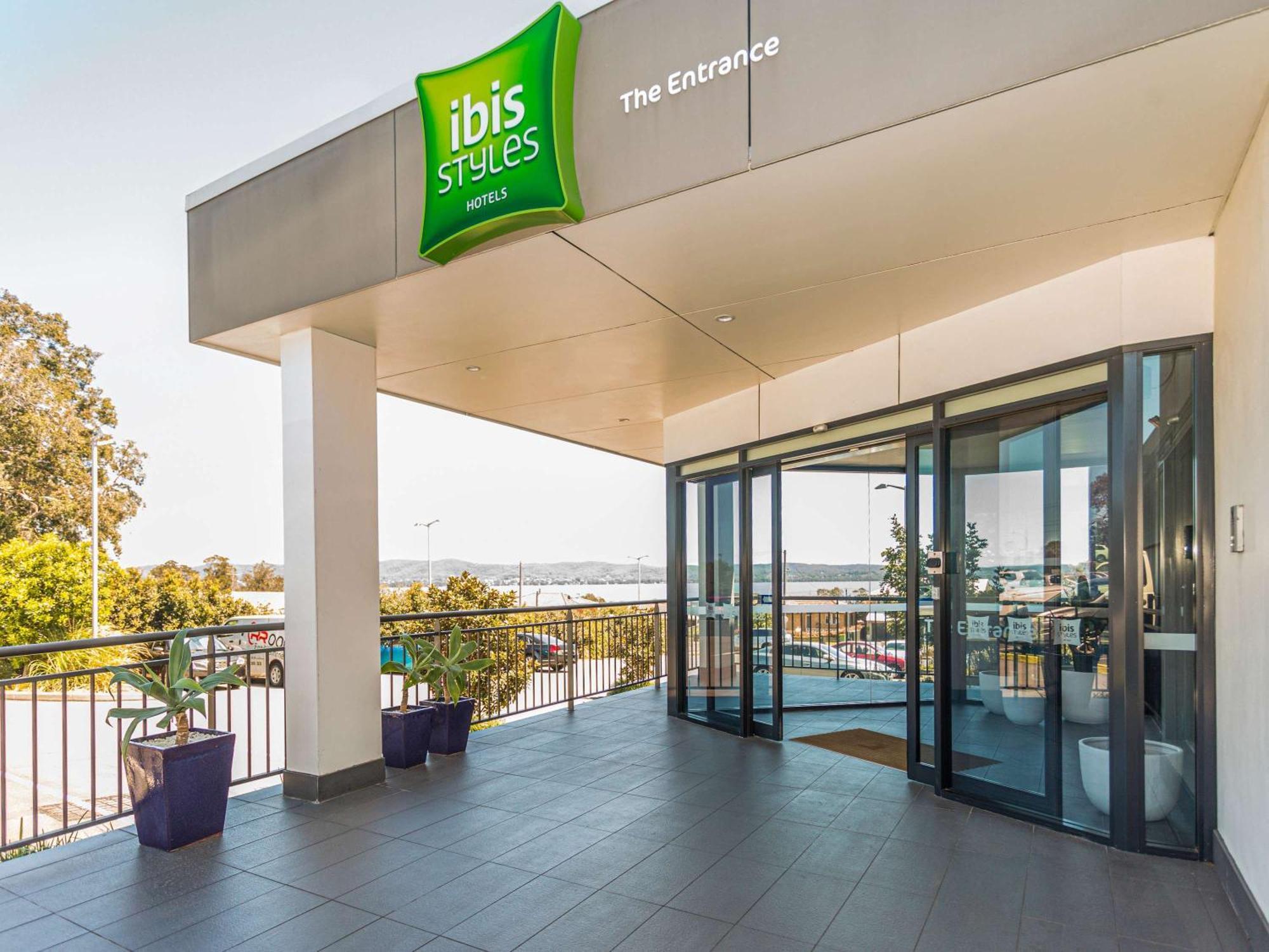 Отель Ibis Styles The Зе-Энтранс Экстерьер фото