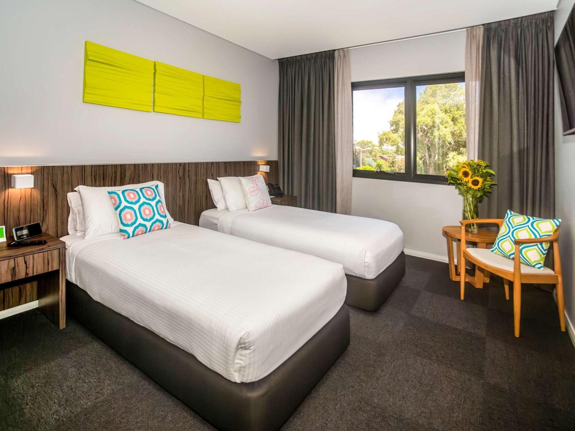 Отель Ibis Styles The Зе-Энтранс Экстерьер фото